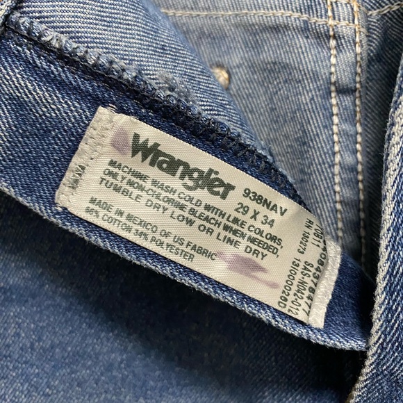 Wrangler Straight Leg Jeans Medium Wash Blue - Picture 10 of 10